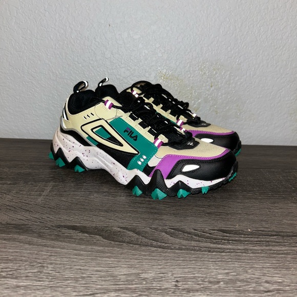 Fila Shoes - Fila Cream and Teal Chunky Sneakers